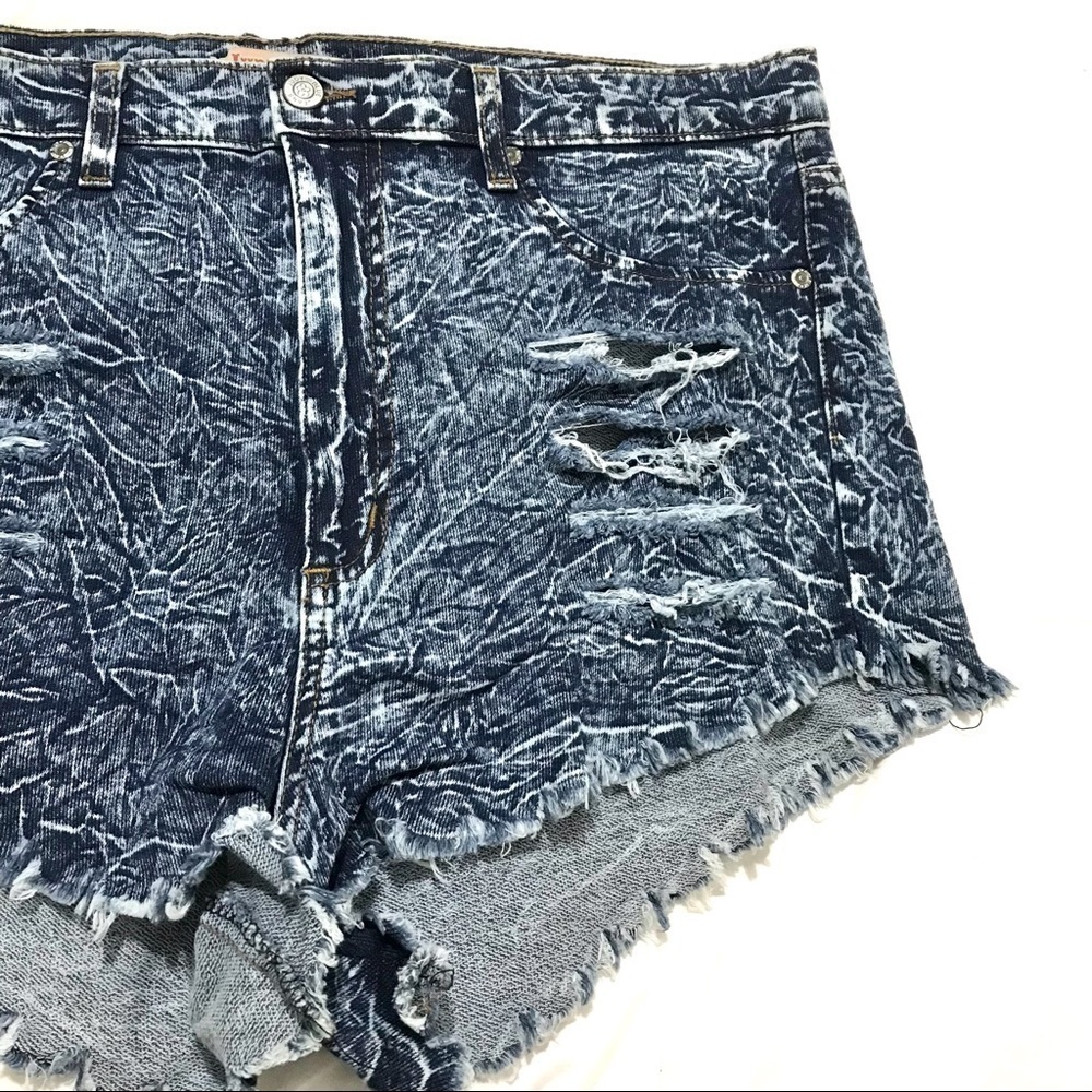 Judy Blue Distressed Jean Shorts Size 2XL Raw Hem Denim Acid Wash Cutoff… - Picture 6 of 13
